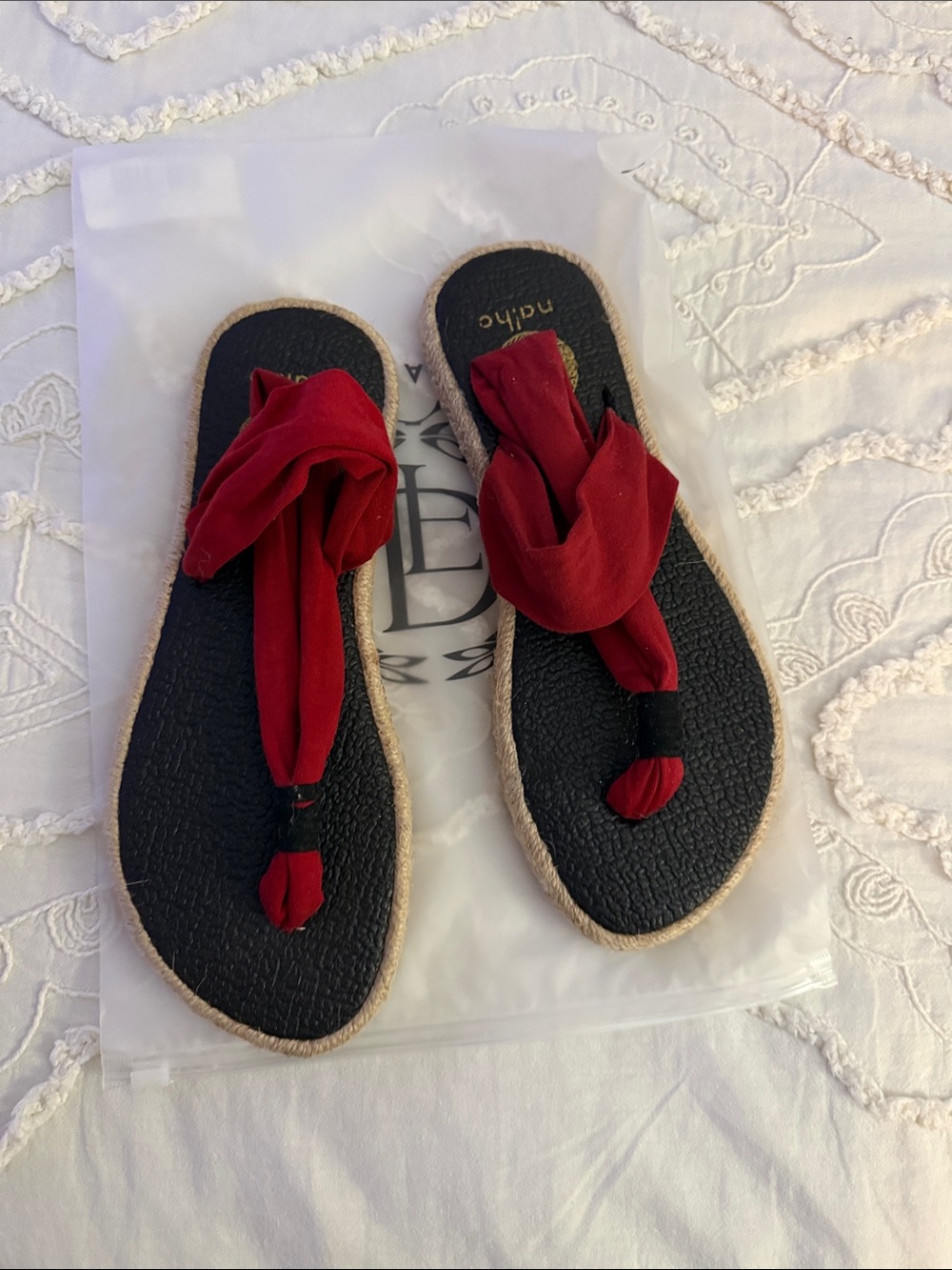 Nalho Red Fabric Twist Toe Women's Sandals